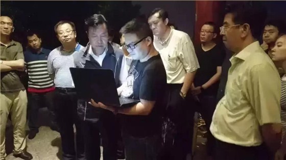 海南省委常委、三亞市委書記張琦帶隊，冒雨檢查城市夜景亮化工作