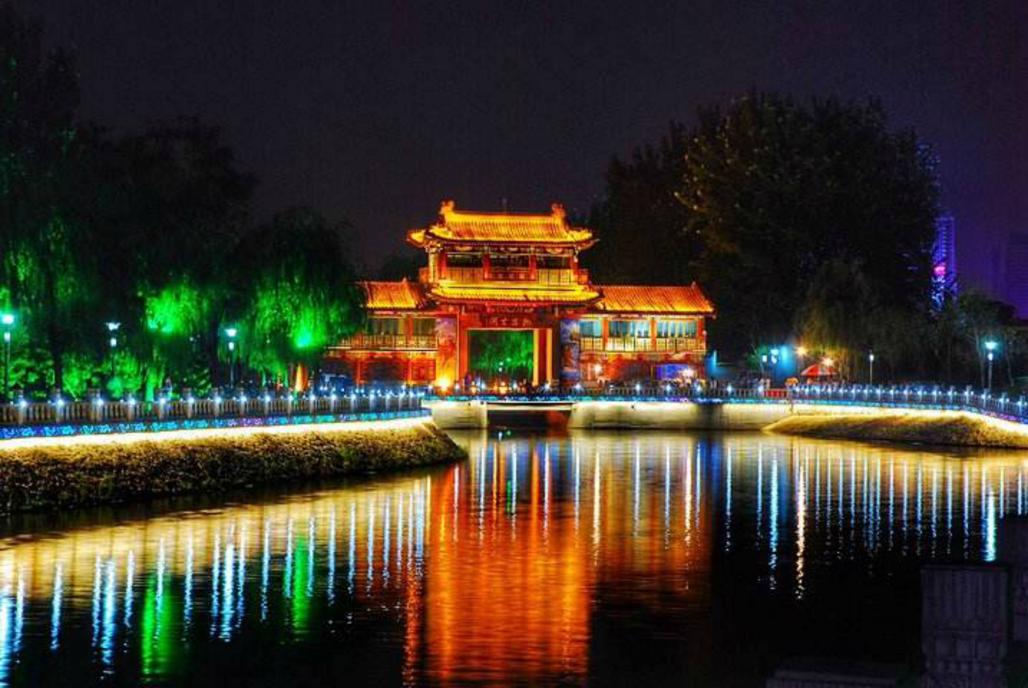 景觀照明的幾點(diǎn)基本要求