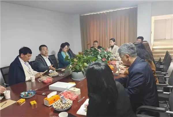 “大理元想”吹響國家級(jí)鄉(xiāng)村振興集結(jié)號(hào)，信達(dá)電通董事楊敏出席研討會(huì)