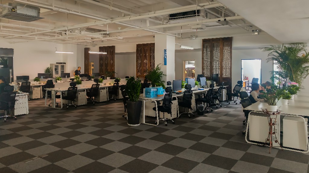 信達電通辦公環境